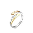 Кольцо зигзагообразной формы из комбинированного золота с бриллиантами