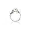 Серебряное кольцо Совершенство с белой жемчужиной