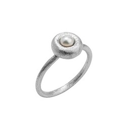Серебряное кольцо с жемчугом и родированием